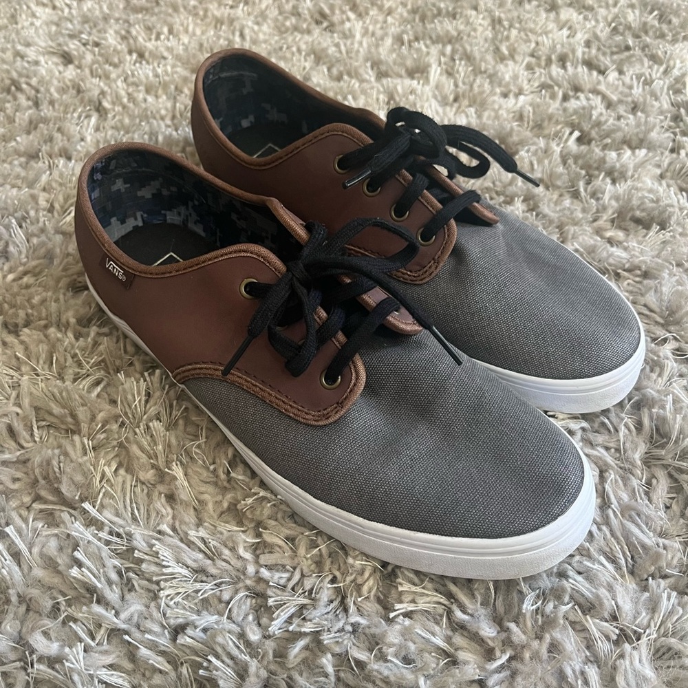 Vans shoes 9.5